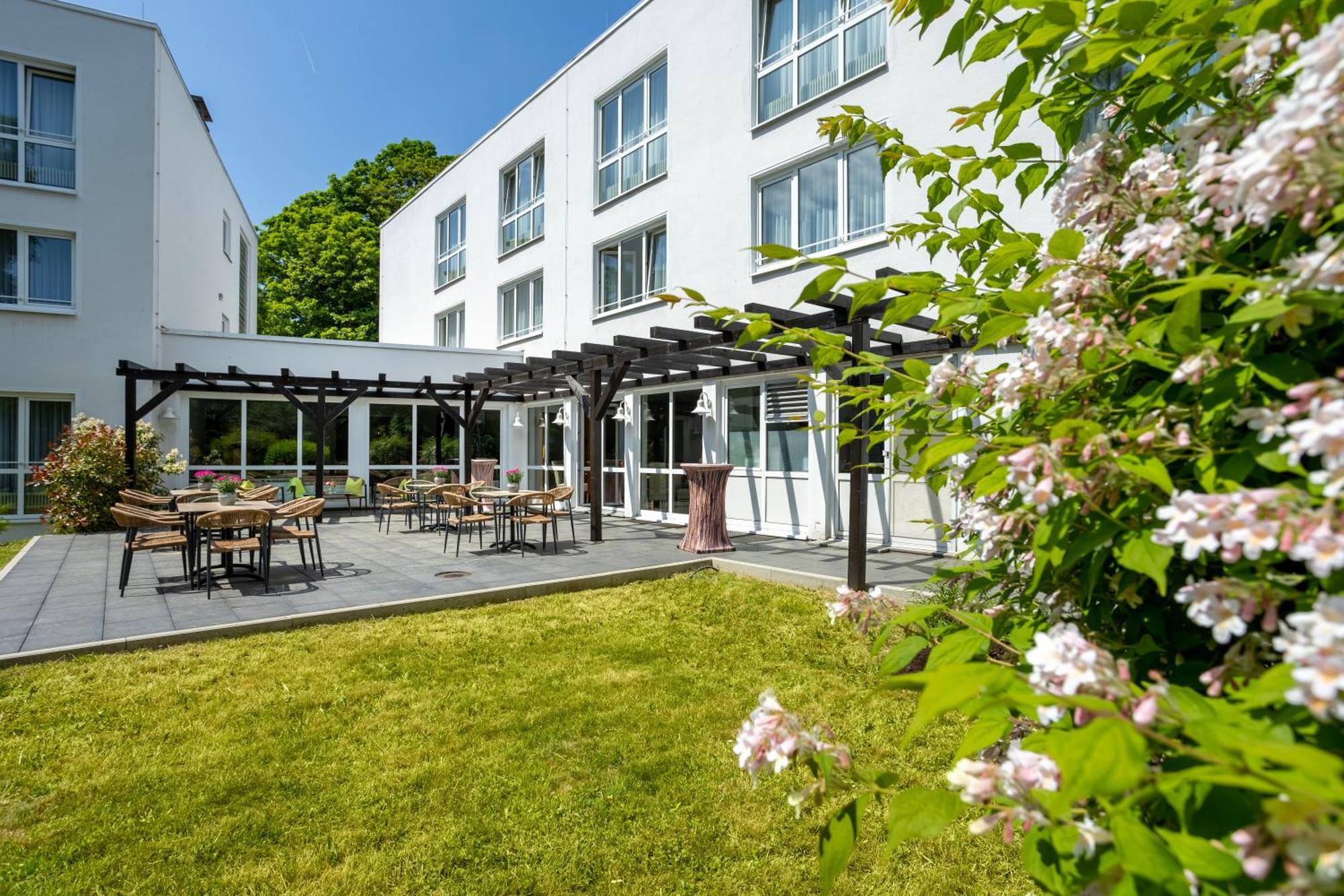 Concorde Hotel Viktoria Kronberg im Taunus Extérieur photo